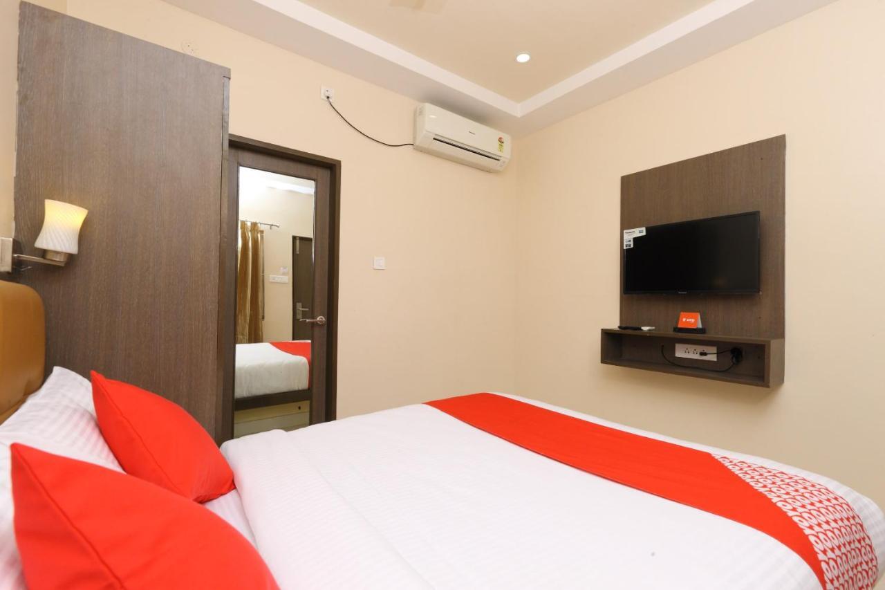 Oyo 14934 Kalyani Grand Hotel Ченай Екстериор снимка